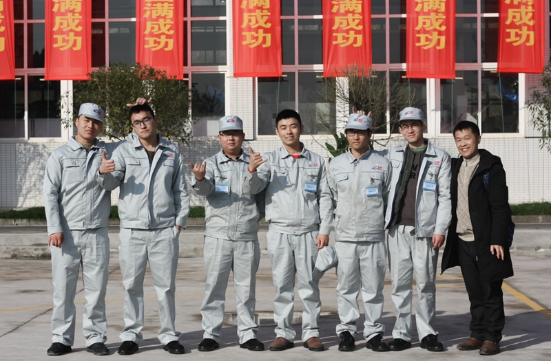 赛前的互相鼓励.jpg